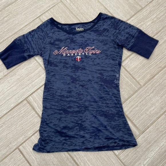 Touch by Alyssa Milano Tops - Minnesota twins t shirt